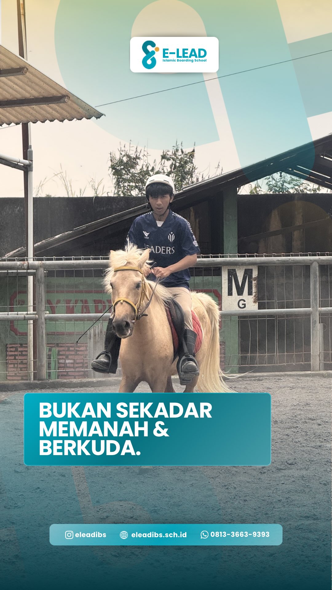 Kalau dilihat sekilas, memanah dan berkuda mungkin hanya terlihat seperti olahraga.

Tapi di E-Lead IBS, **Furusiyyah** adalah proses menempa diri.

Belajar mengendalikan napas.

Belajar menguasai rasa takut.

Belajar tetap fokus ketika target ada di depan mata.

Karena tantangan terbesar bukanlah mengenai seberapa tepat anak panah melesat.

**Melainkan, seberapa mampu kita mengalahkan diri sendiri.**

Di tengah dunia yang penuh distraksi, generasi hari ini membutuhkan lebih dari sekadar ilmu. Mereka membutuhkan ketenangan, disiplin, keberanian, dan kendali diri.

Itulah mengapa Rasulullah ﷺ mewariskan nilai-nilai Furusiyyah—bukan hanya untuk melatih fisik, tetapi juga membentuk karakter seorang Muslim yang kuat.

Di E-Lead IBS, kami percaya bahwa pemimpin masa depan dibentuk melalui kebiasaan-kebiasaan yang melatih hati, pikiran, dan tindakan.

Karena generasi yang hebat bukan hanya yang cerdas berpikir, tetapi juga mampu mengendalikan dirinya.

🏹🐎

*“Kemenangan terbesar adalah ketika kita mampu mengalahkan hawa nafsu dan kelemahan diri sendiri.”*

—

💬 Menurutmu, di era sekarang, apa “target” terbesar yang harus ditaklukkan oleh generasi muda?

#ELeadIBS #Furusiyyah #Memanah #Berkuda #IslamicBoardingSchool